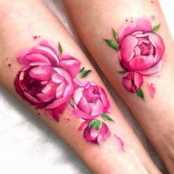 pin by meuriot on tatoo in 2022 cute tattoos for w