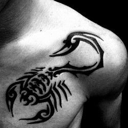 scorpion tattoo on chest tatufot