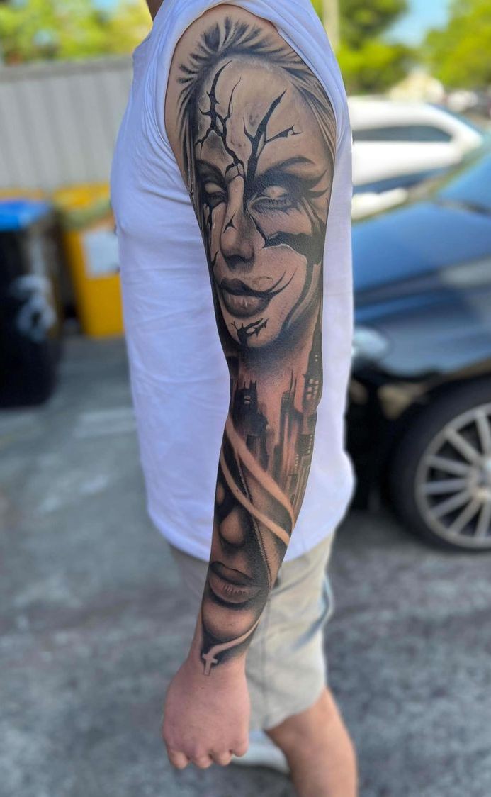 two face on shoulder