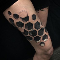 bee hive 3d tattoo