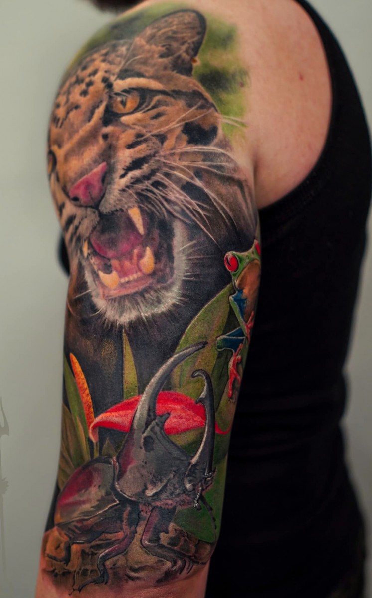 tiger animal tattoo on shoulder