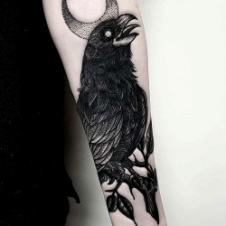 amazing crow tattoo designs you need to see