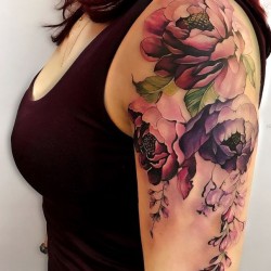 Flowers tattoos on shoulder 24.05