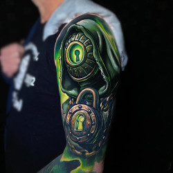 Lock arm
