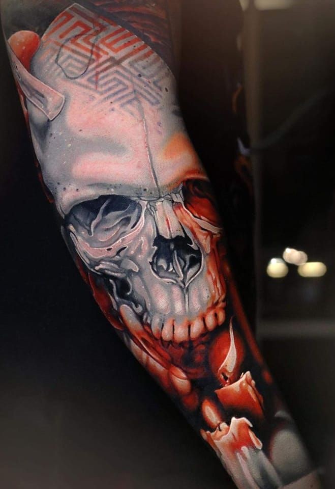 white skull,skull